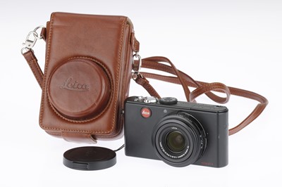 Lot 334 - A Leica D-Lux 3 Digital Compact Camera