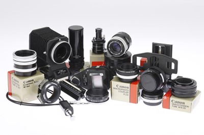 Lot 568 - A Group of Canon Close Up and Macro Accessories