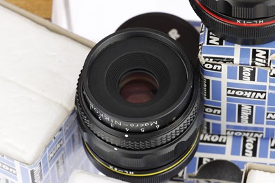 Lot 740 - Collection of Nikon Microscope Accessories