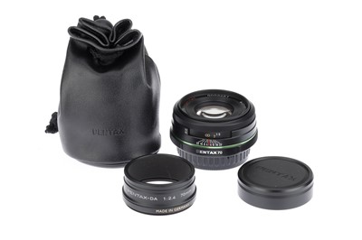 Lot 426 - A SMC Pentax-DA f/2.4 70mm Limited Lens