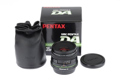 Lot 428 - A SMC Pentax-DA f/2.8 35mm Macro Limited Lens