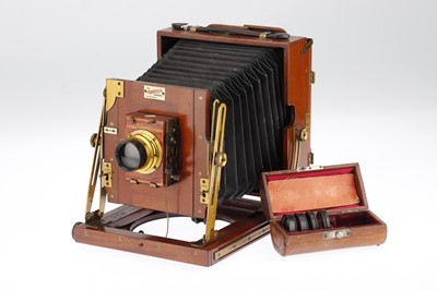 Lot 462 - A Sanderson Half Plate Mahogany Field Camera