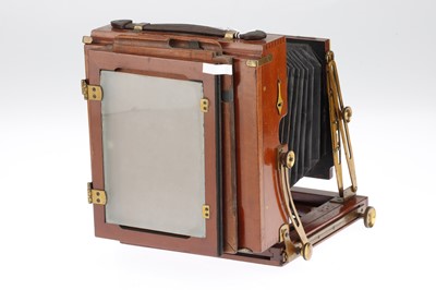 Lot 462 - A Sanderson Half Plate Mahogany Field Camera