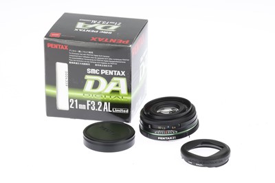 Lot 185 - A Pentax DA AL Limited f/3.2 21mm Lens