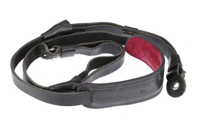 Lot 70 - A Luigi Crescenzi Leica Leather Neck Strap