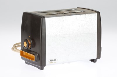 Lot 830 - A Philips Automatic Toaster Model HD 4139