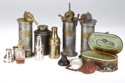 Lot 702 - Collection of Medical Metalwear