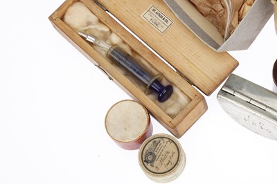 Lot 701 - A Collection of Cased Medical Items