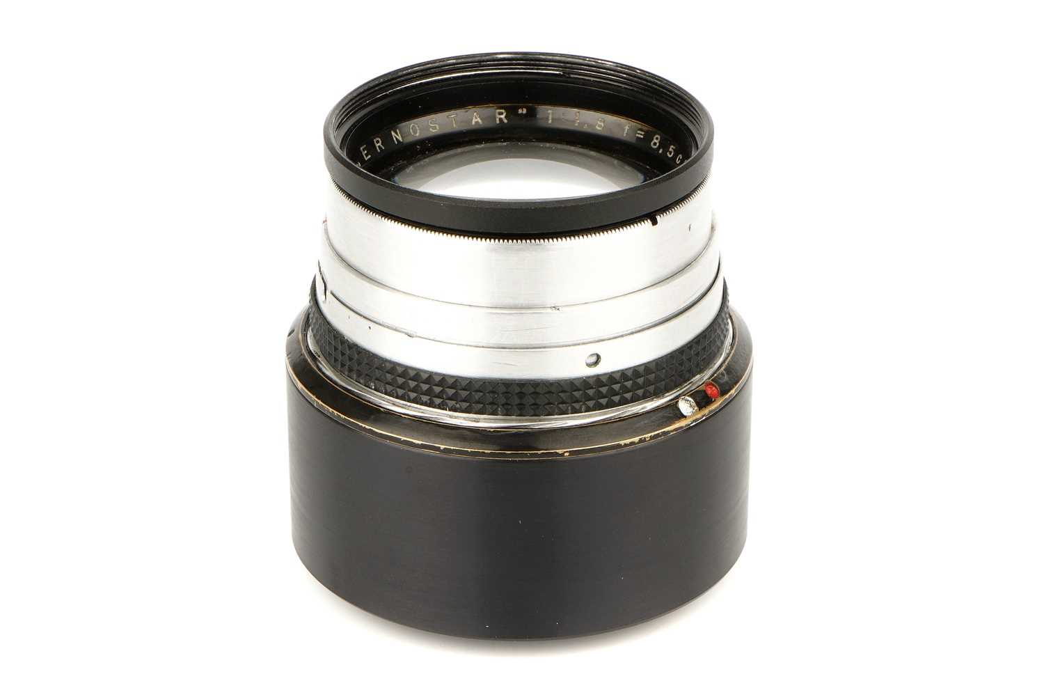 Lot 410 - An Ernemann Ernostar f/1.8 85mm Lens