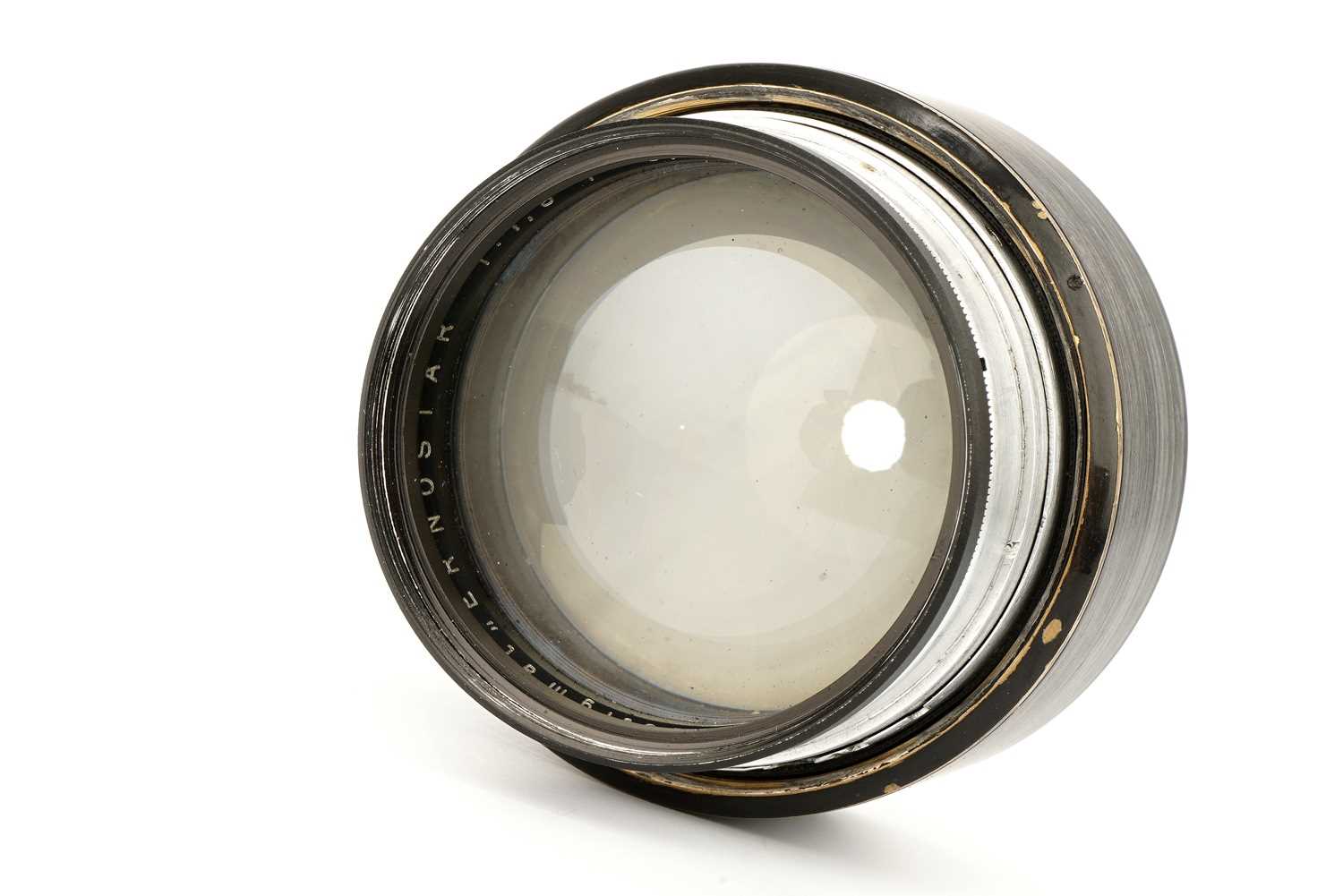 Lot 410 An Ernemann Ernostar f/1.8 85mm Lens,