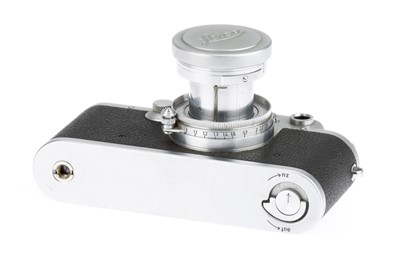 Lot 41 - A Leica IIIc Red Blind 35mm Rangefinder Camera