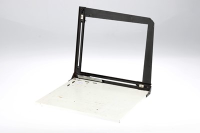 Lot 632 - A 10" x 12" LPL Print Easel