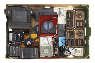 Lot 211 - A Mixed Selection of Cameras & Accessories