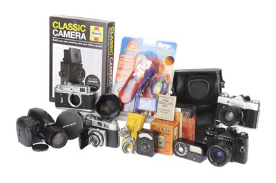 Lot 212 - A Mixed Selection of Cameras & Lenses