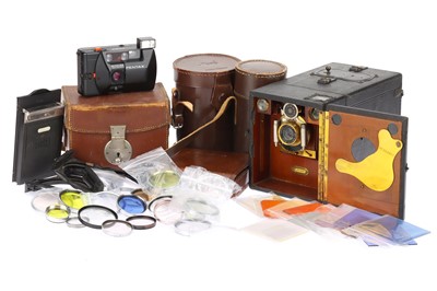 Lot 216 - A Mixed Selection of Cameras & Accessories