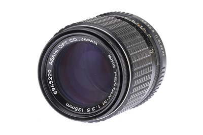 Lot 122 - A Pentax K1000 35mm SLR Camera Outfit