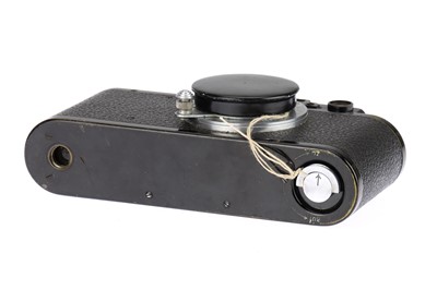 Lot 1 - A Leitz Wetzlar Leica II 35mm Rangefinder Camera
