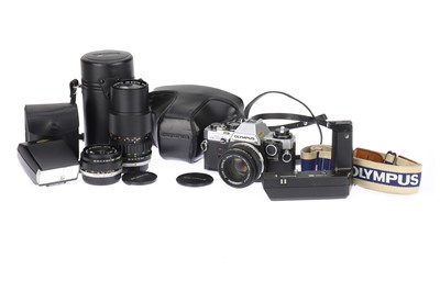 Lot 107 - A Selection of Olympus Camera Related Items