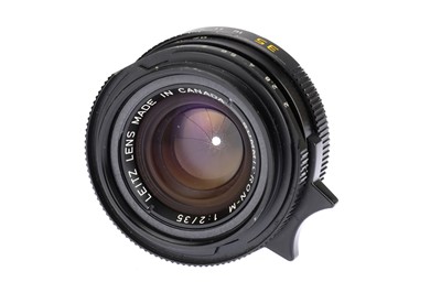 Lot 17 - A Leica Summicron-M f/2 35mm Lens