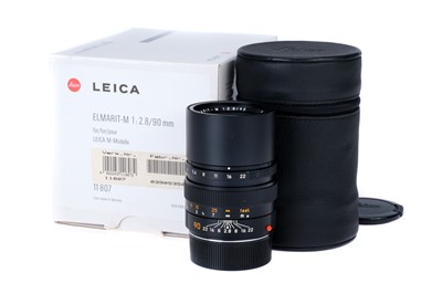 Lot 75 - A Leitz Elmarit-M f/2.8 90mm Lens