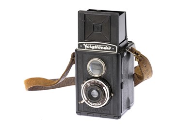 Lot 165 - A Voigtlander Brillant Medium Format TLR Camera