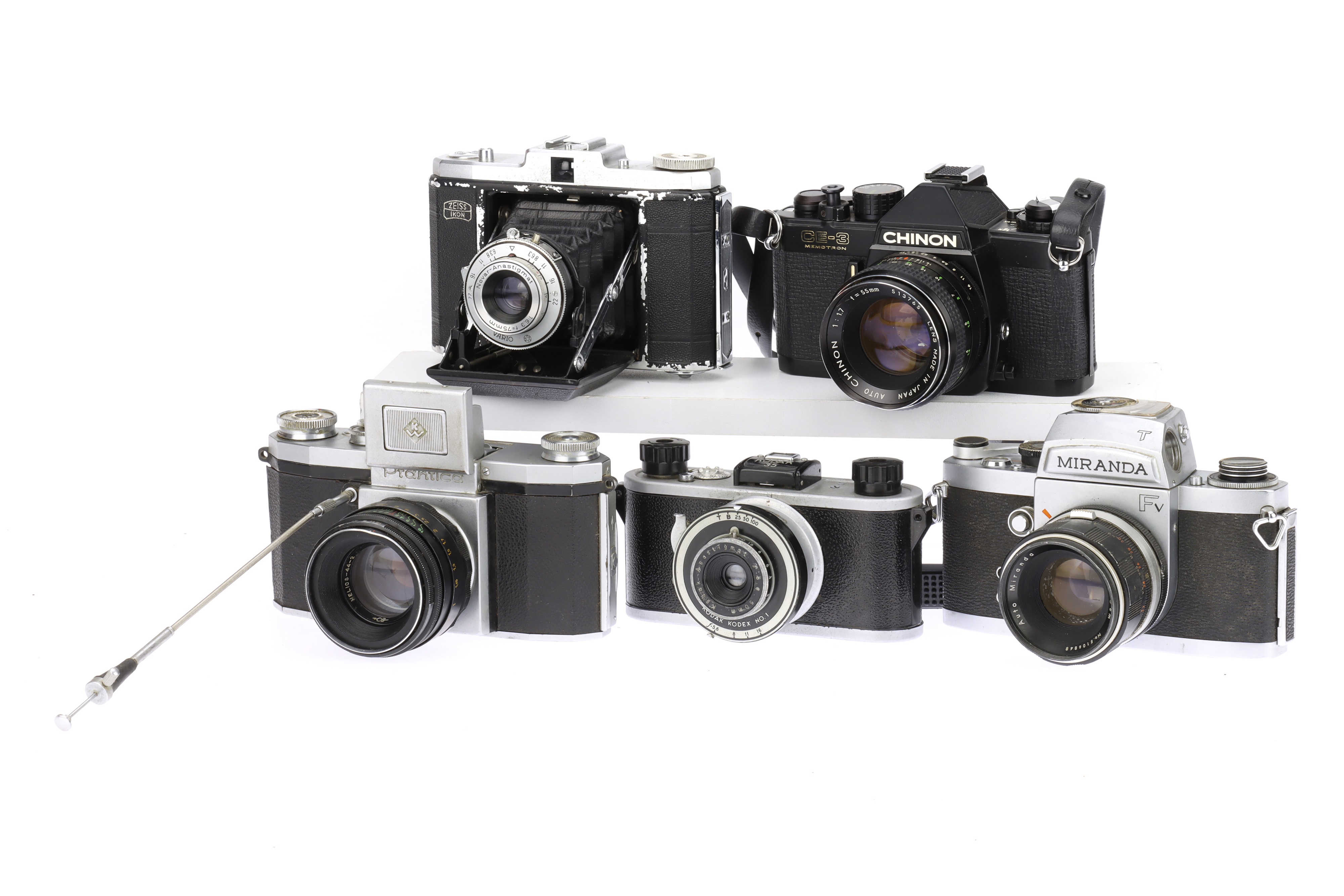 Lot 190 - A Selection of Film Cameras,