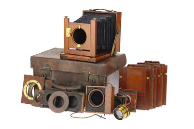 Lot 880B - An Unmarked Half Plate Mahogany & Brass Field Camera