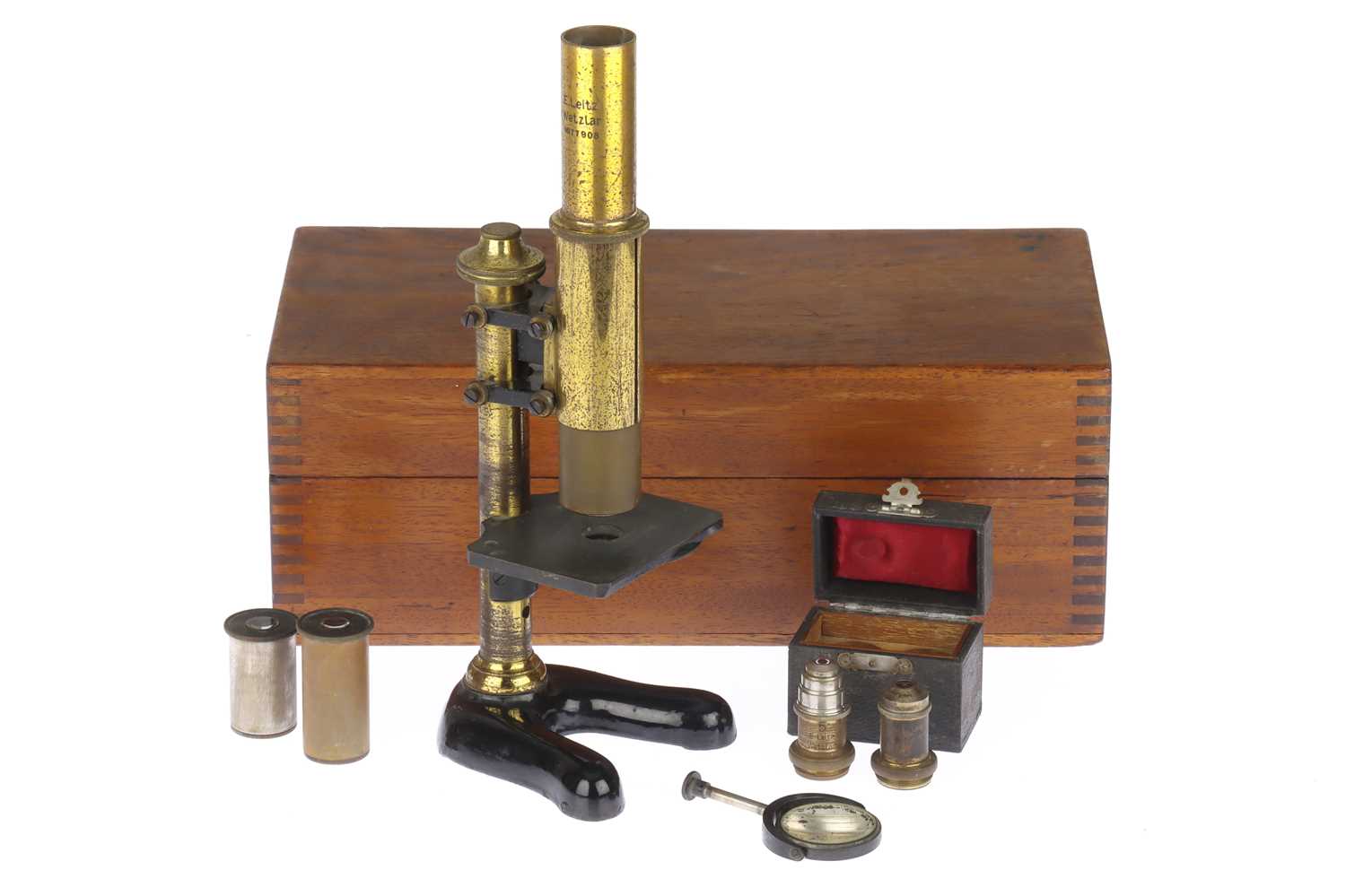 Lot 509 - An Early Leitz Microscope