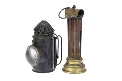 Lot 627 - An Early Miners Davey Lamp