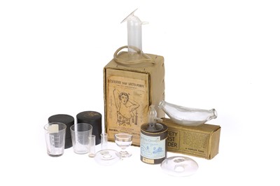 Lot 486 - Collection of Medical, Chemist, Apothecary Glassware