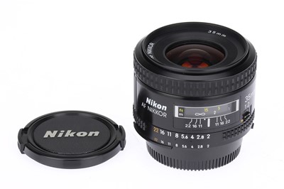 Lot 57 - A Nikon AF Nikkor f/2 35mm Lens