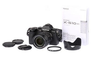 Lot 219 - A Fujifilm X-S10 Digital Mirrorless Camera