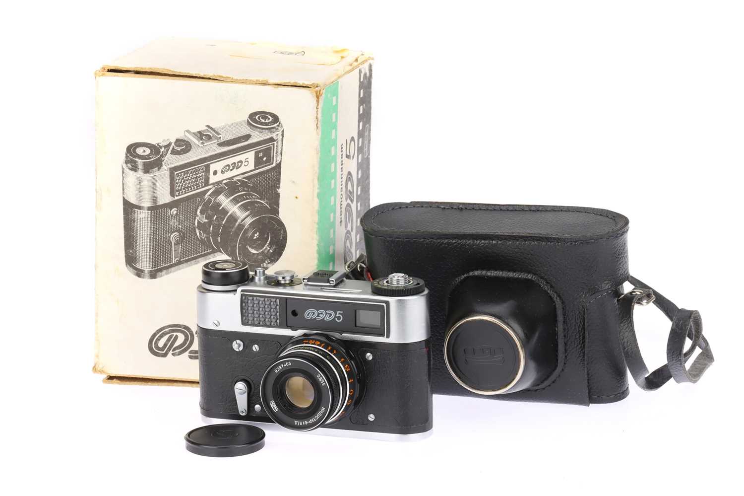 Lot 68 - A FED 5 35mm Rangefinder Camera