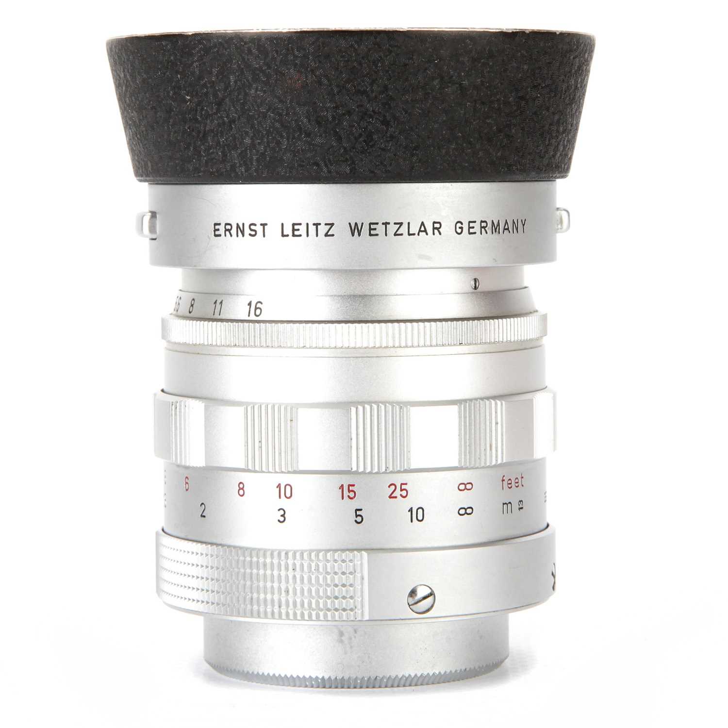 Lot 16 - A Leitz Summilux f/1.4 50mm Lens