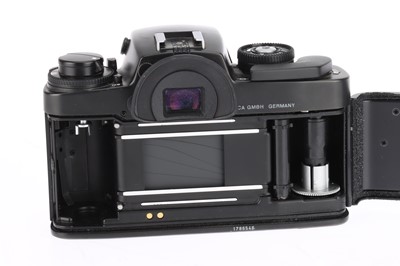 Lot 20 - A Leica R5 35mm SLR Camera
