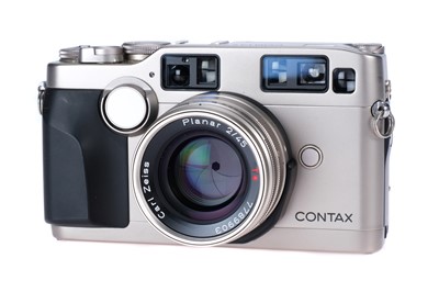 Lot 177 - A Contax G2 Rangefinder Camera Outfit