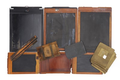 Lot 185 - A Small Selection of Various Dry Plate Holders