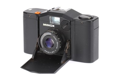 Lot 63 - A Minox 35 GL Compact 35mm Camera