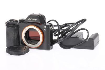 Lot 48 - A Sony A7S Digital Mirrorless SLR Camera
