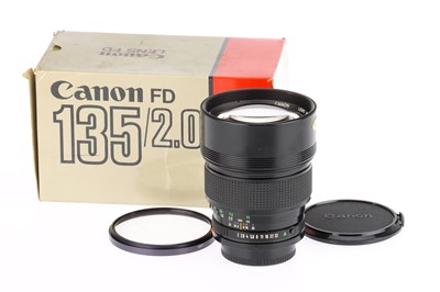 Lot 246 - A Canon FDn f/2 135mm Lens