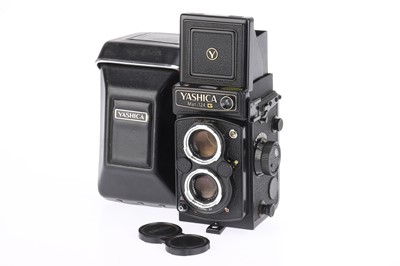 Lot 150 - A Yashica Mat-124 G Medium Format TLR Camera