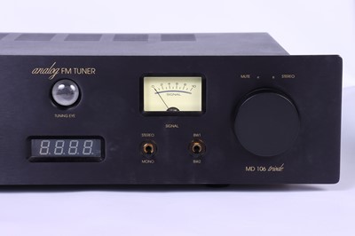 Lot 481 - A Magnum Dynalab MD 106 Triode Analog FM Tuner