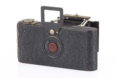 Lot 216 - An Ensign Midget Model 22 Subminiature Camera