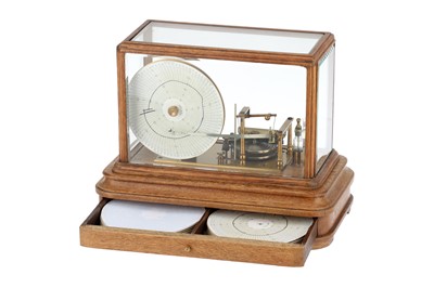 Lot 173 - A Table-Top Disk Barograph