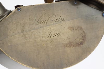 Lot 146 - Hartnack's Monochromatic Microscope Illuminating Apparatus