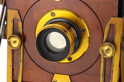 Lot 308 - A 'Middlemiss Patent Camera' Half Plate Mahogany & Brass Field Camera