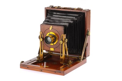 Lot 308 - A 'Middlemiss Patent Camera' Half Plate Mahogany & Brass Field Camera