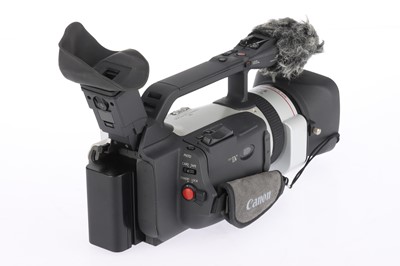 Lot 286 - A Canon XM2 3CCD Digital Video Camcorder