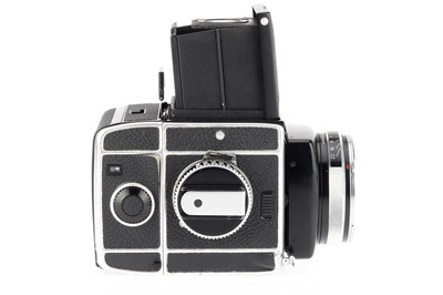 Lot 152 - A Rollei Rolleiflex SL66 Medium Format Camera