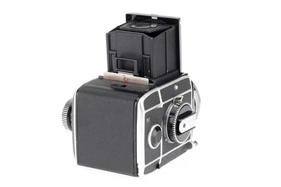 Lot 152 - A Rollei Rolleiflex SL66 Medium Format Camera